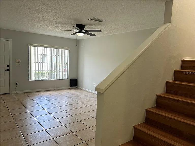 1727 Fluorshire Dr — Photo 8