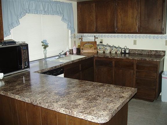 3rd image of 6232 Cedarbrook Dr