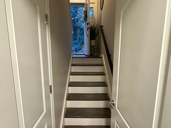 5th image of 1 Valdepenas Ln