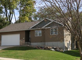 1310 College St, Cedar Falls, IA 50613