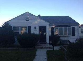 3926 N 69th St, Milwaukee, WI 53216
