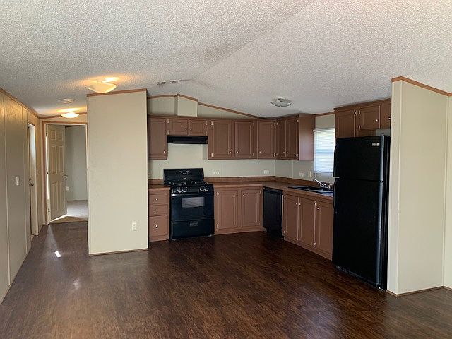 1st image of 700 E 6th St Lot 57