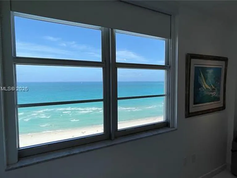 5701 Collins Ave #1714 — Photo 6