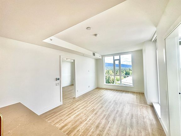 5th image of 2375 Emery Ct #1004