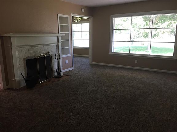 2nd image of 315 James Ave