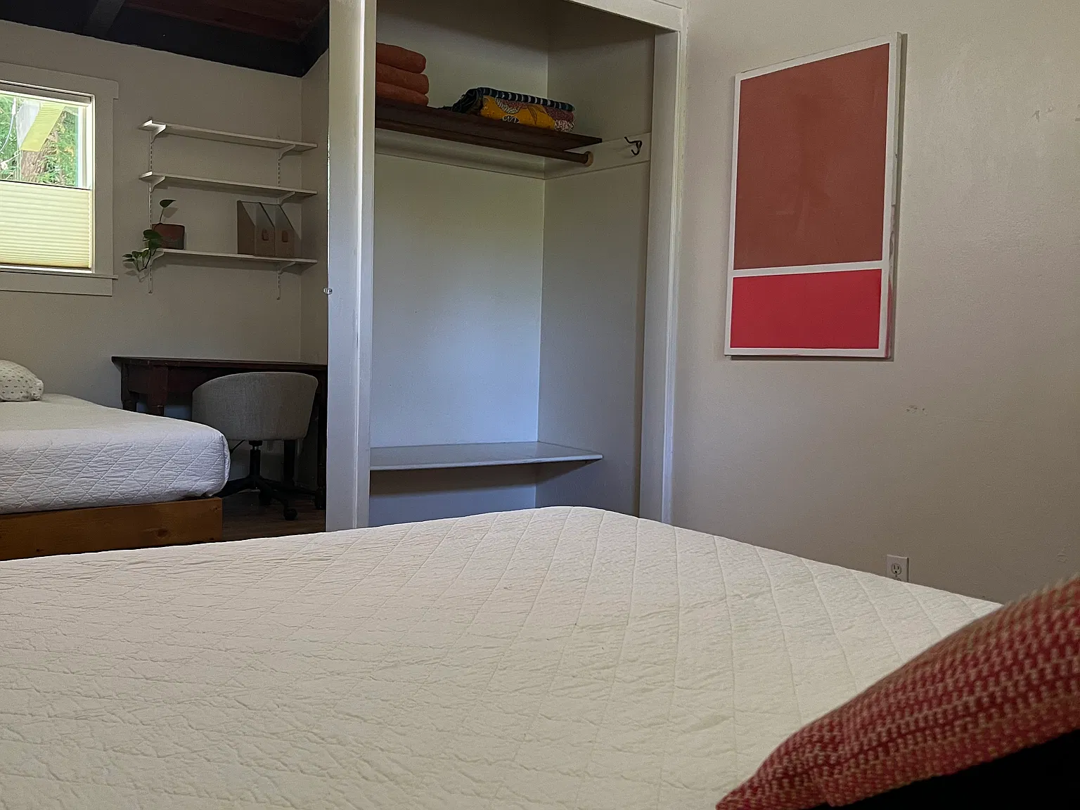 4 bed, 14500 sqft, $700 — Photo 2