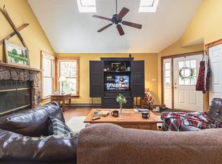 116 Cayuga Rd, Pocono Pines, PA