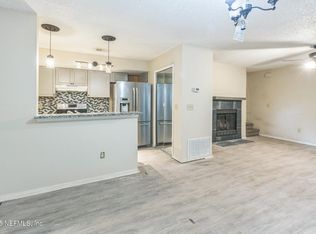 4777 Barnes Rd S, Jacksonville, FL 32207