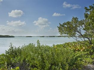 42 Cannon Royal Dr, Key West, FL 33040