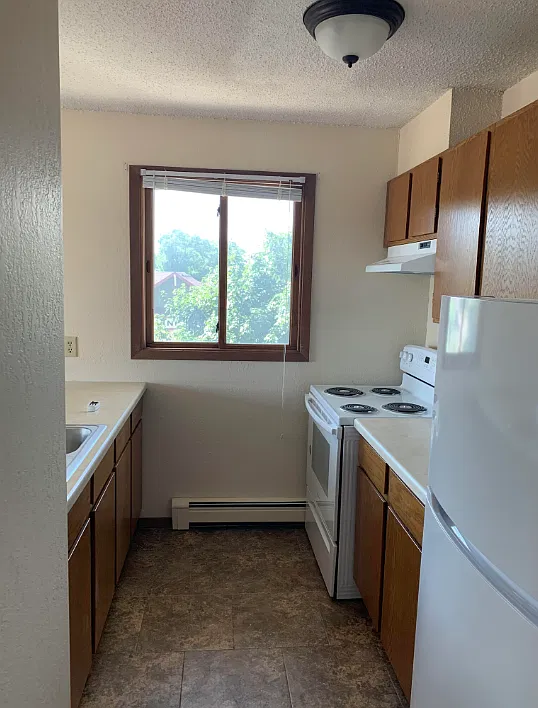 2 bed, 685 sqft, $880 — Photo 4