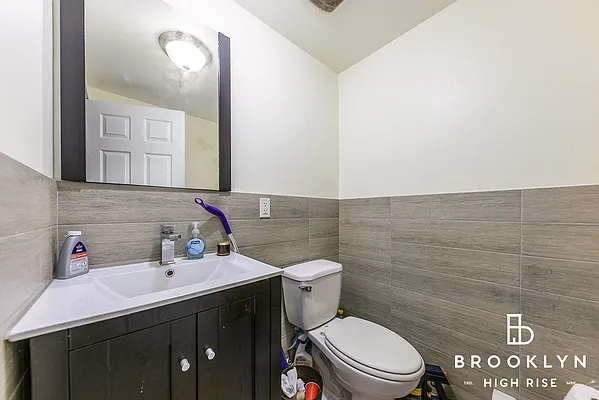 Rented by Brooklyn High Rise LLC | media 9