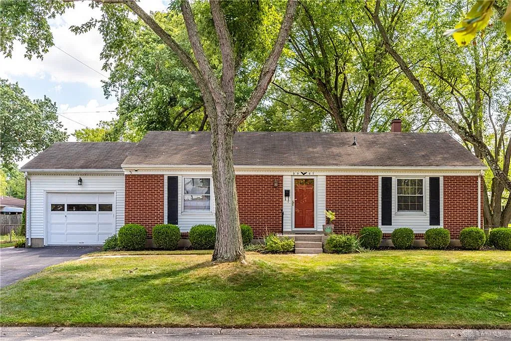 5967 Homedale St photo 1