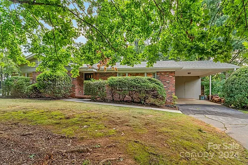 15 Zephyr Dr Photo 1