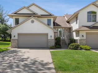 1021 Doubletree Ct NE, Cedar Rapids, IA 52402