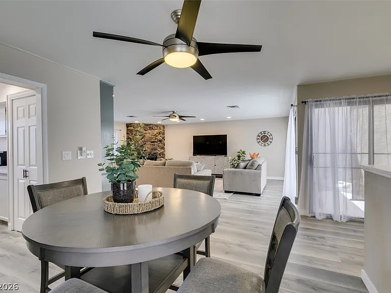 2587 Swan Ln — Photo 15