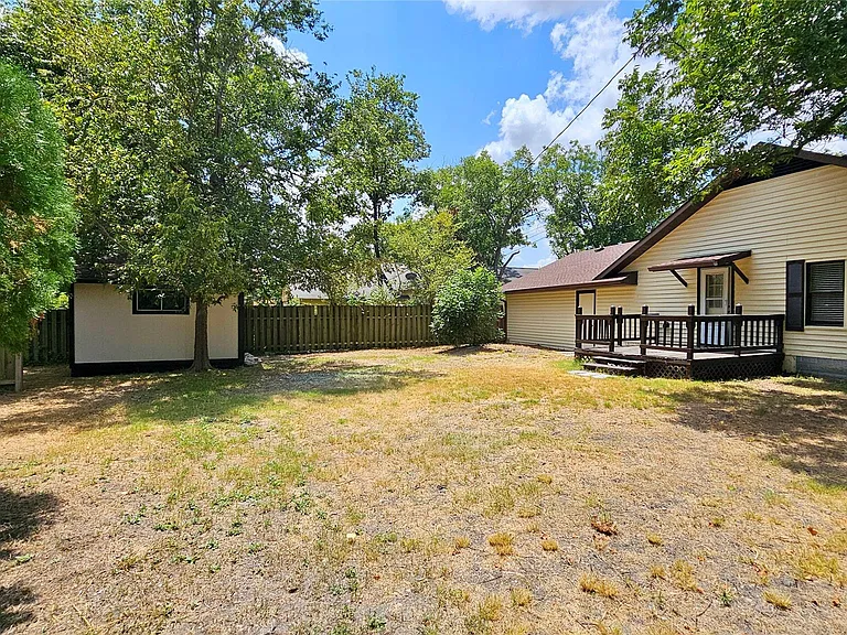 205 S Granger St — Photo 25