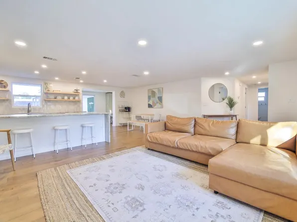 2249 Grove St, Sarasota, FL 34239
