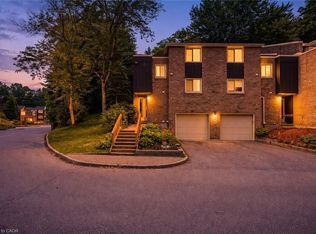 220 Salisbury Ave #29, Cambridge, ON N1S1K5