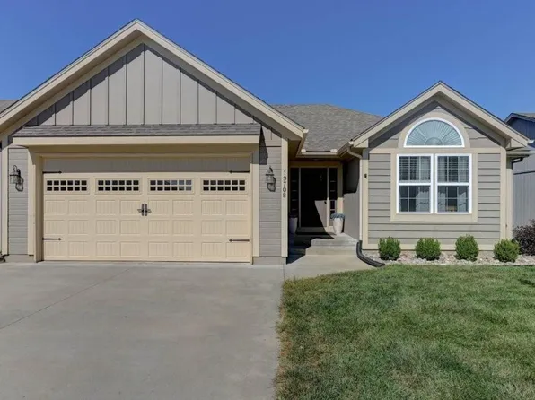 19708 E 6th Ter, Independence, MO 64056