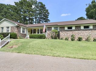 524 Hamilton Ln, Humboldt, TN 38343