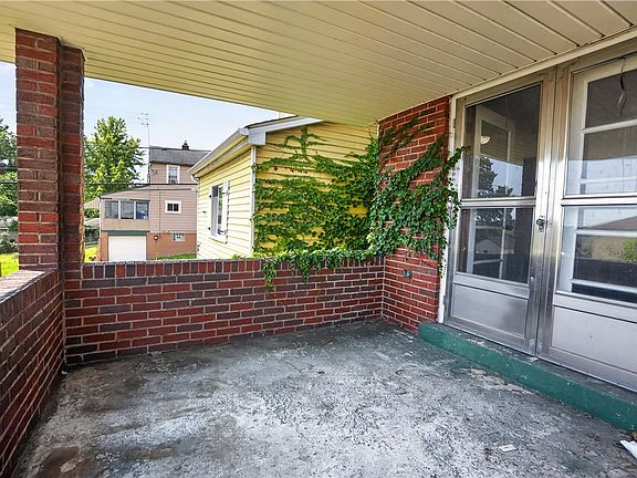 2nd image of 1615 Abraham St