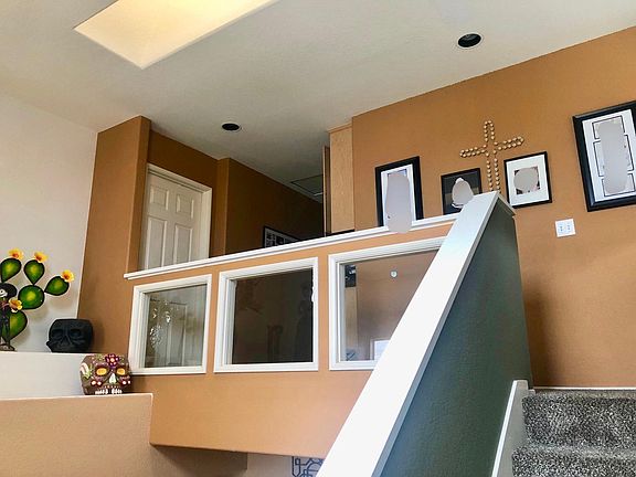 2nd image of 1283 La Crescentia Dr