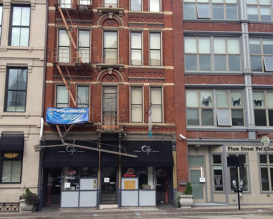 1st image of 423 Plum St #2
