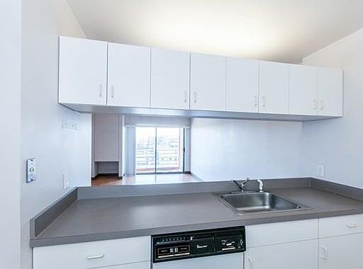 5th image of 100 W Squantum St APT 303