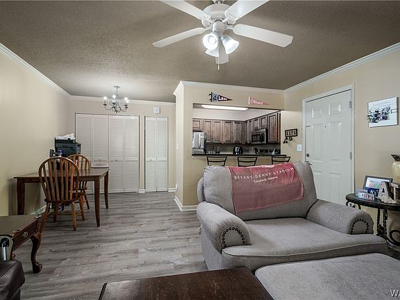 2nd image of 120 15th St E APT 801