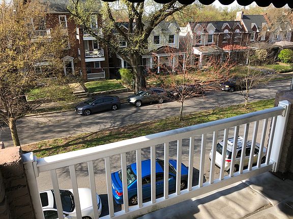4th image of 2010 Rosewood Ave APT 9