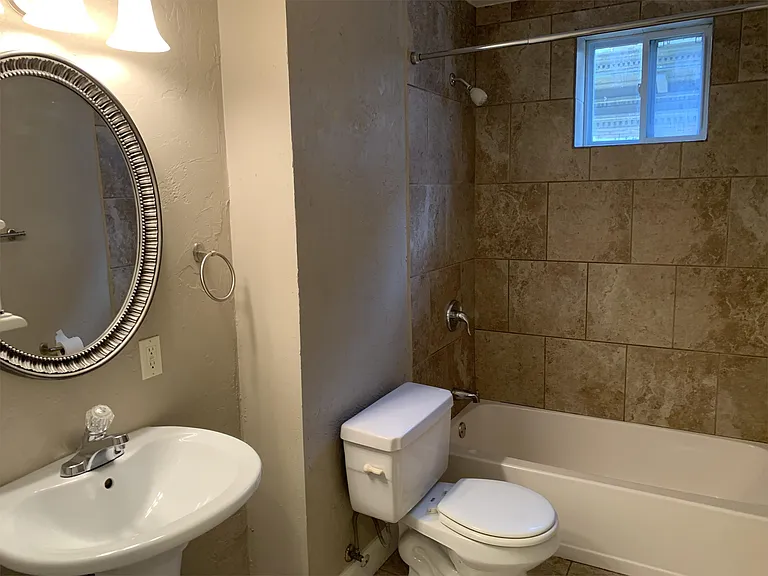 219 S Fairmount St #4 — Photo 17