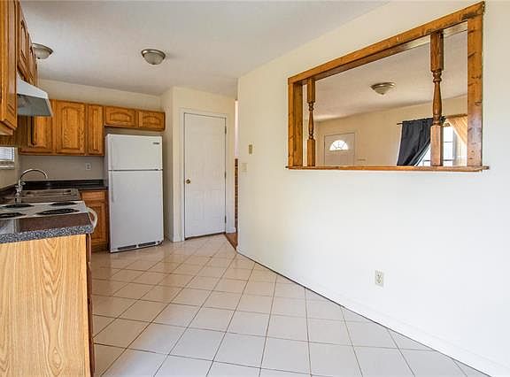 5th image of 166 Pancho Villa Dr