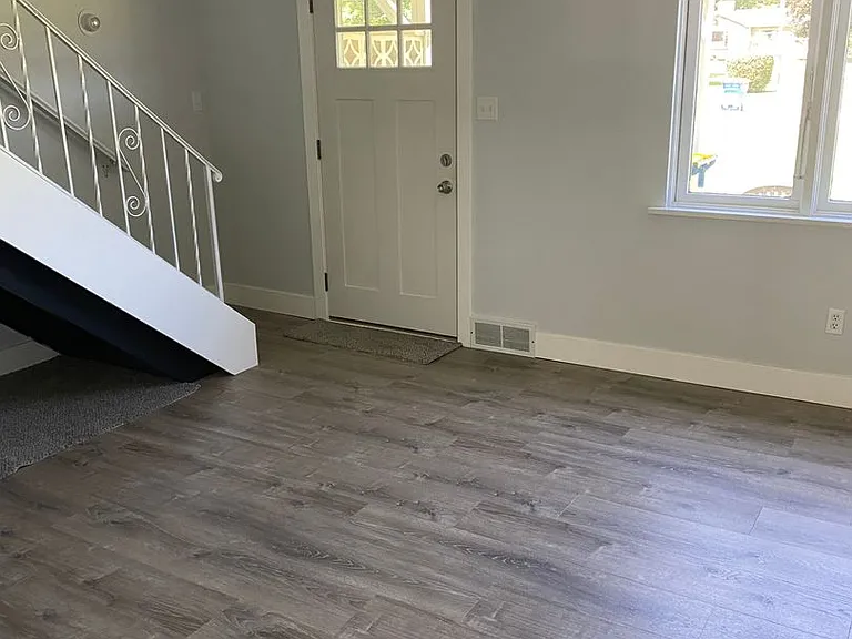 1314 Willowbrook Rd — Photo 2