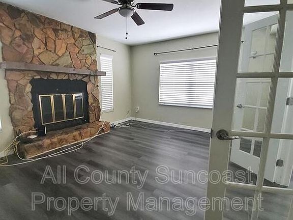 5th image of 2152 74th St N Unit 2152