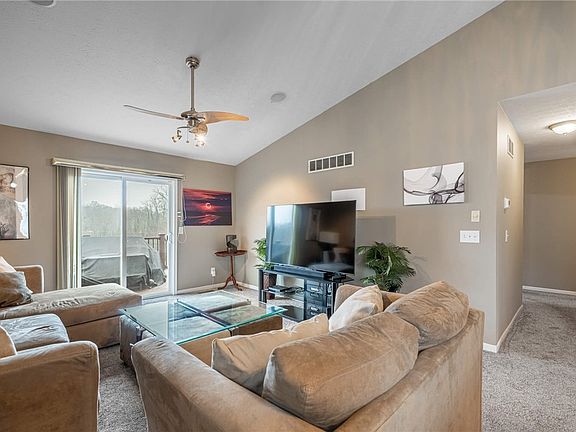 4th image of 3328 Brodbeck Pl