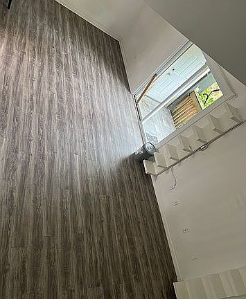 3rd image of 124 Scottsdale Sq #124