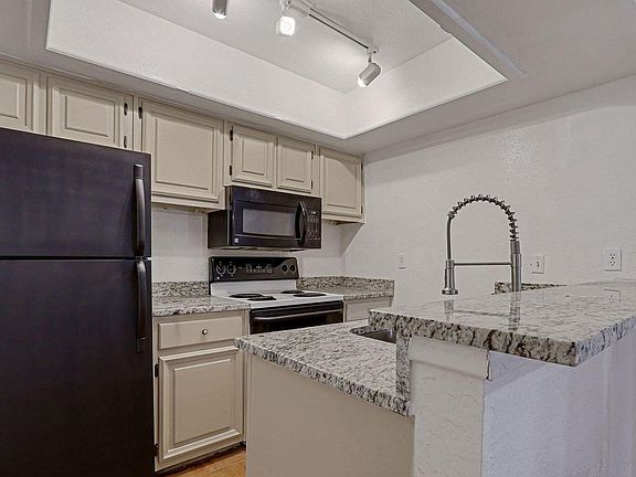 5th image of 6201 Escondido Dr #G19