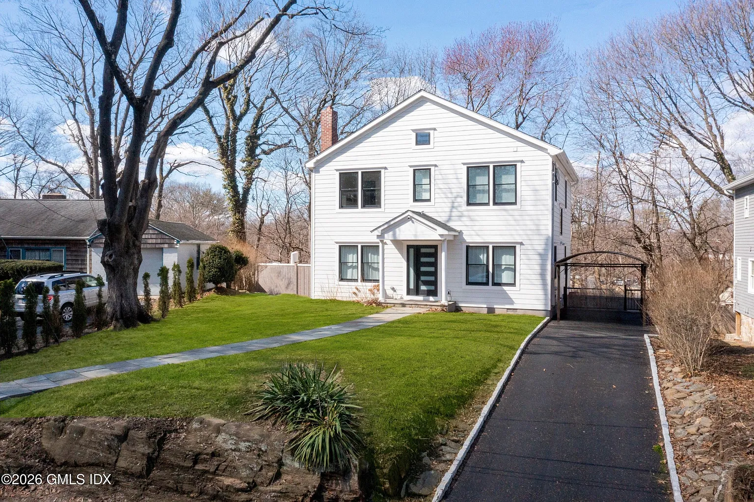 17 Maple Dr photo 1