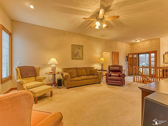 5th image of 14372 Jonathon Rd