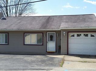 10894 Old Trail Rd, North Huntingdon, PA 15642