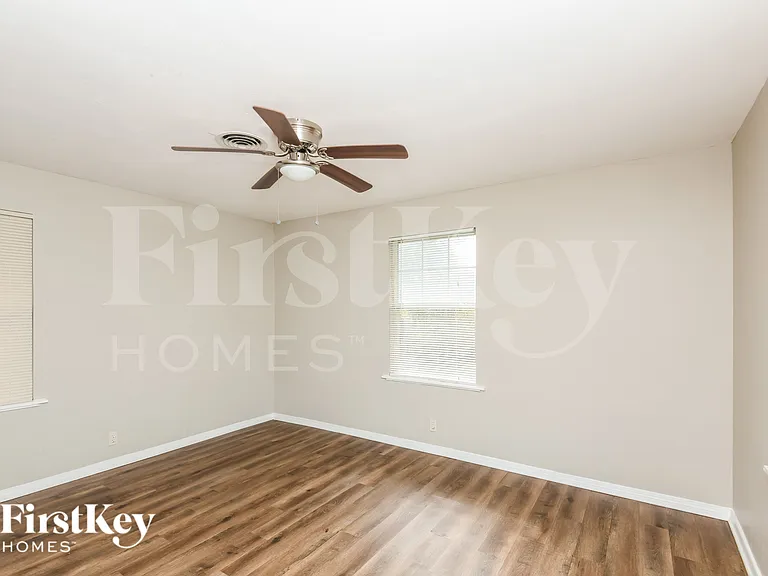 6508 Normandy Rd — Photo 10