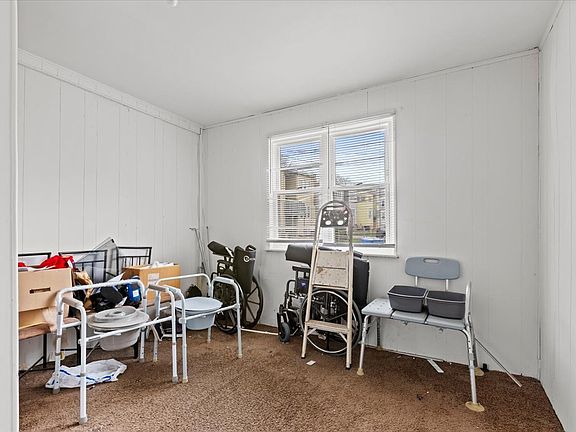3rd image of 5346 N California Ave APT 1S