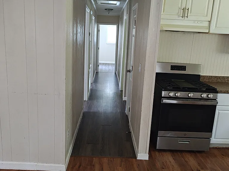 606 King St — Photo 21