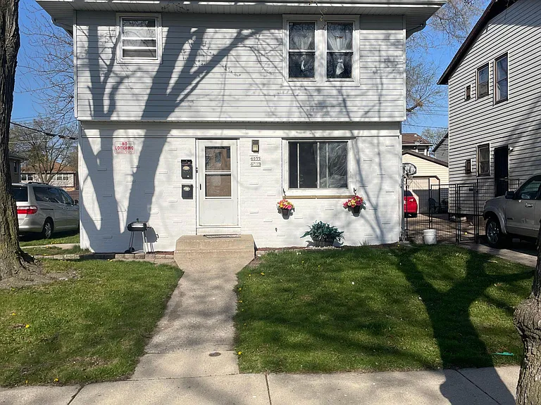 6033 N 61st St #A — Photo 1