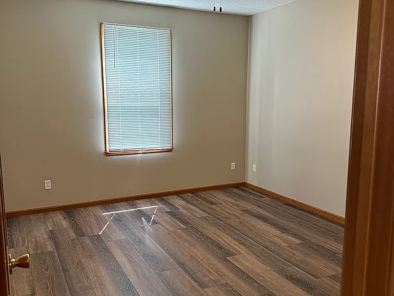 383 Pine White Rd — Photo 10