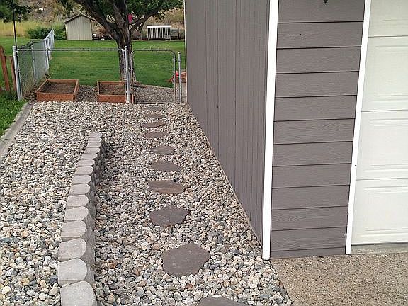 5th image of 2104 Summit Dr