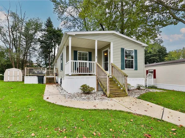 3 Highpoint Ct, Bath, PA 18014