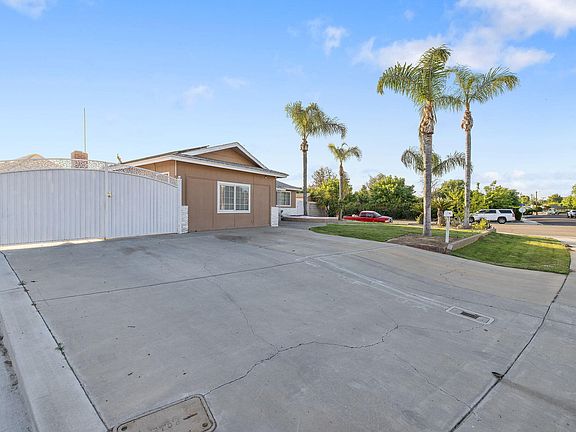 5th image of 11 S Byron Drive