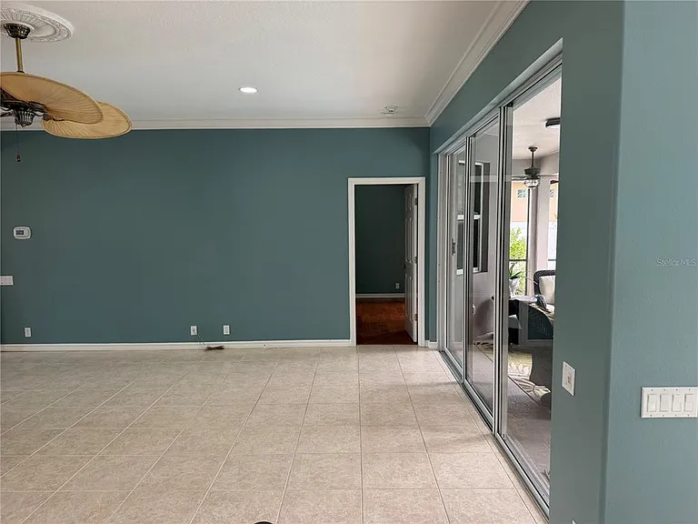 4823 Carrington Cir — Photo 25
