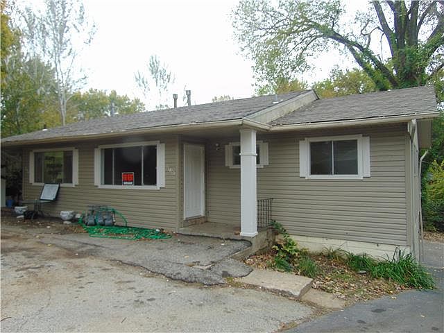 1st image of 11425 E Lexington Ave